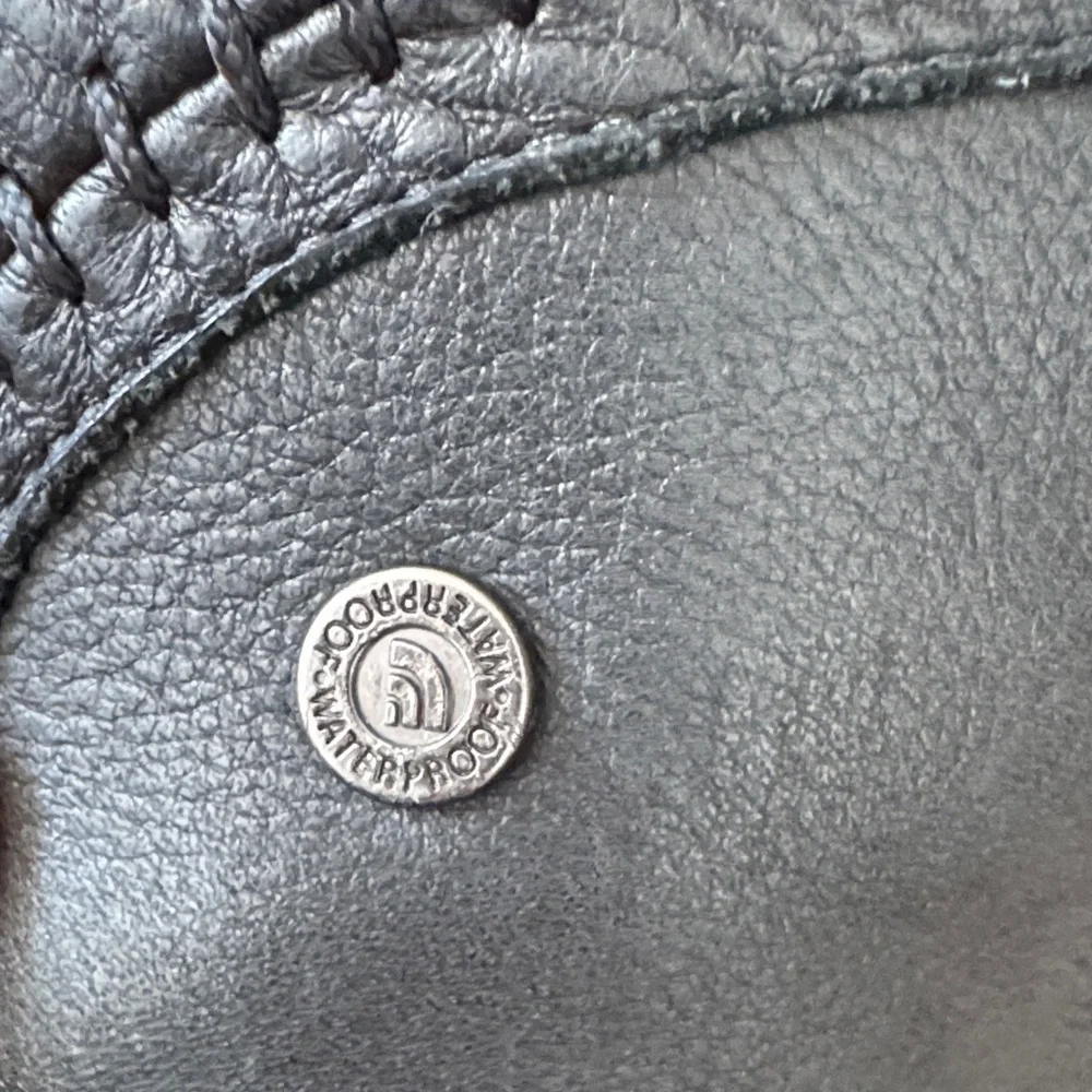 The North Face Janey ll snow Boots size US 9